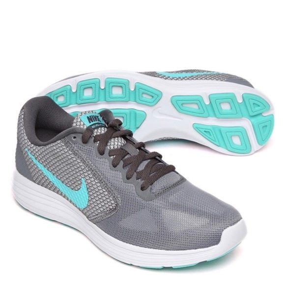 nike revolution 3 original